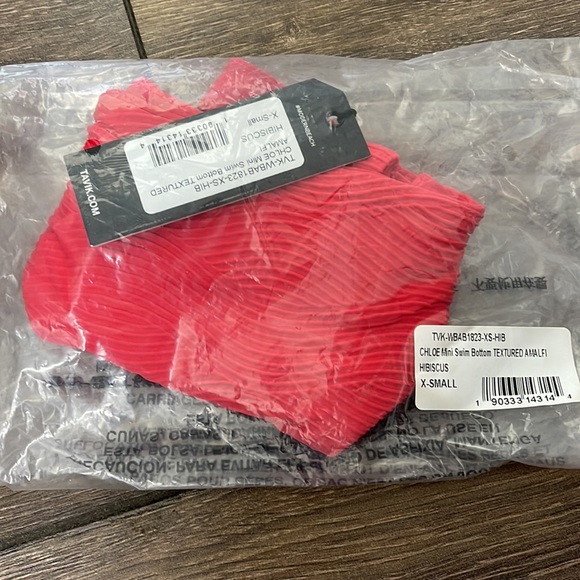 NWT Tavik Hibiscus Chloe Textured Mini Swim Bottom, Size XS - Picture 3 of 3